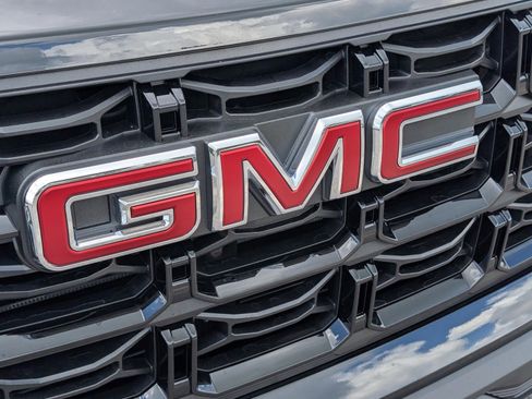 New 2026 GMC Canyon Elevation w/ Convenience Package image 5