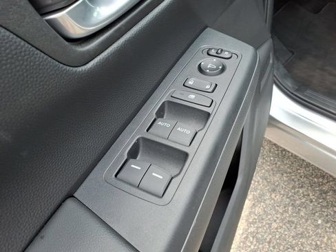 Used 2024 Honda CR-V Sport image 8