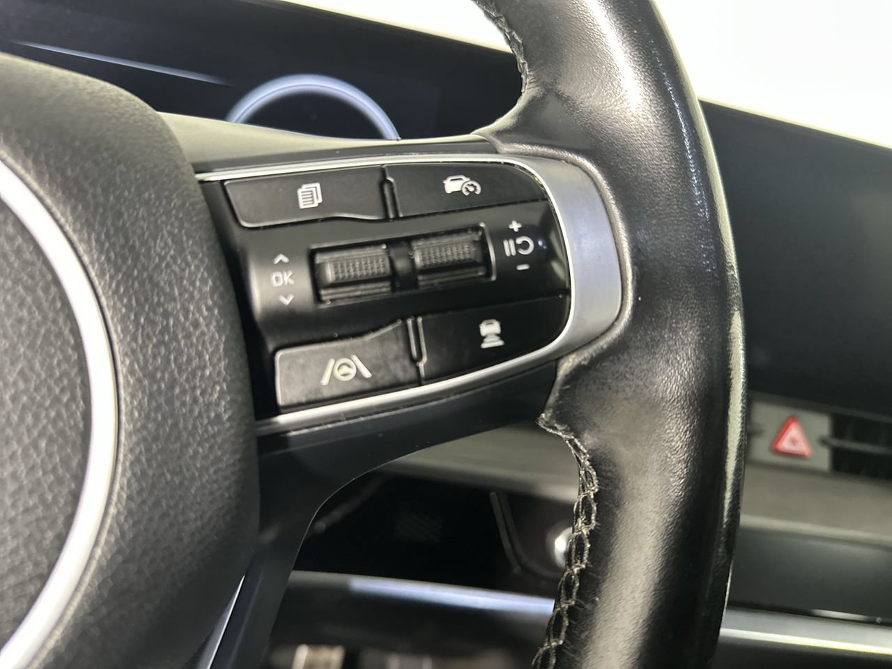Used 2024 Kia Sportage X-Pro AWD/4WD image 13