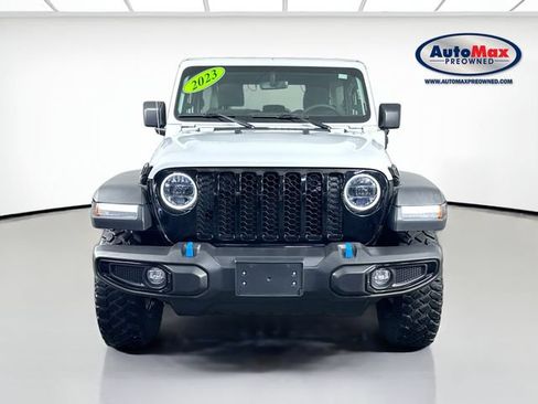 Used 2023 Jeep Wrangler Unlimited w/ Cold Weather Group AWD/4WD image 7
