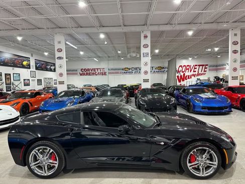 Used 2017 Chevrolet Corvette Stingray Coupe w/ Battery Protection Package image 5