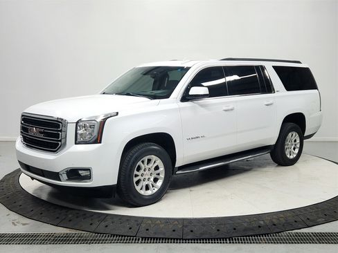 Used 2019 GMC Yukon XL SLT w/ Open Road Package image 3