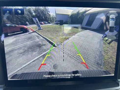 Used 2023 Ford F150 Lariat w/ Equipment Group 502A High image 28