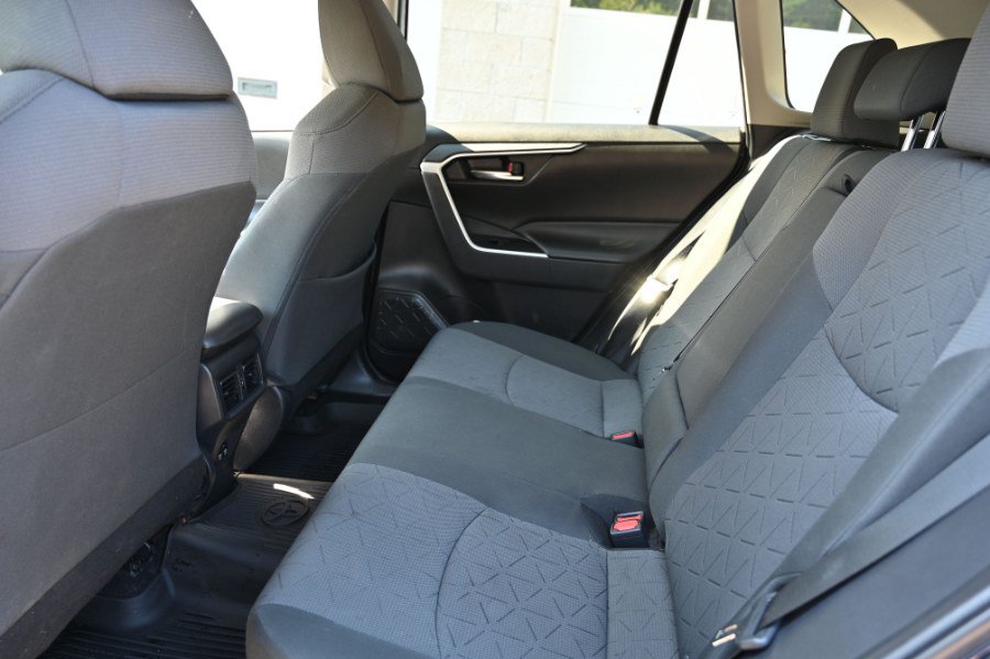 Used 2020 Toyota RAV4 XLE w/ All Weather Liner Package AWD/4WD image 15