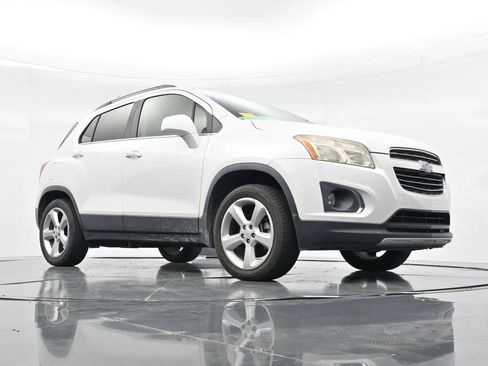 Used 2015 Chevrolet Trax LTZ FWD image 28