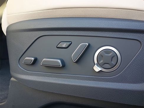 Used 2024 Hyundai Palisade Calligraphy image 23