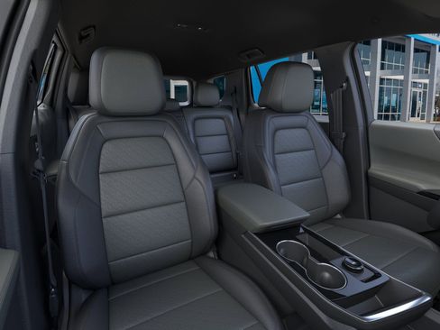 New 2026 Chevrolet Equinox LT w/ Convenience Package II image 40