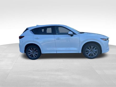 New 2025 MAZDA CX-5 Signature image 7