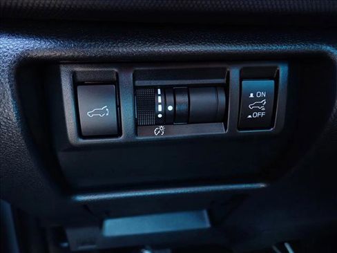 Used 2025 Subaru Forester Touring AWD/4WD image 18