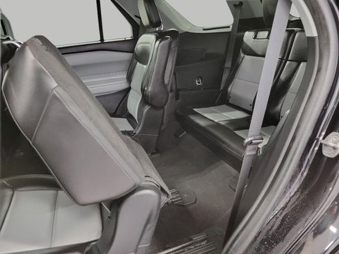 Used 2023 Ford Explorer XLT w/ Equipment Group 202A image 22