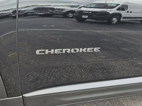 New 2026 Jeep Cherokee Laredo AWD/4WD image 7
