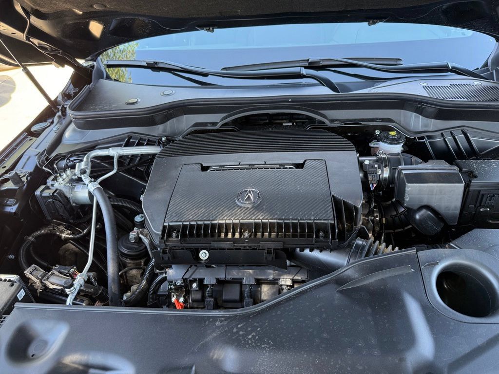 Used 2026 Acura MDX SH-AWD image 12