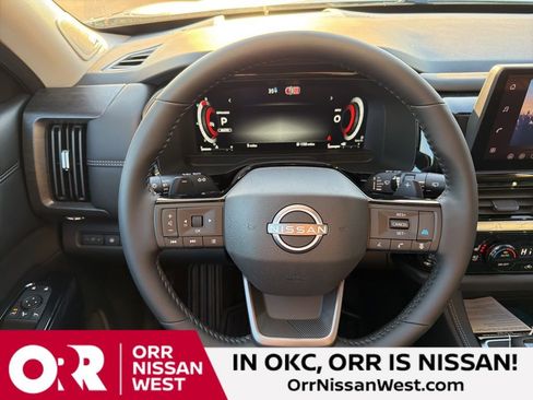 New 2026 Nissan Pathfinder Platinum image 22