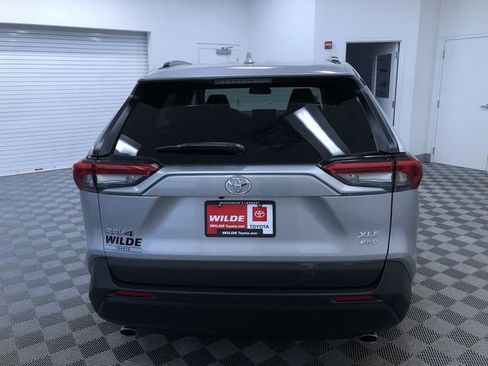 Used 2025 Toyota RAV4 XLE w/ Convenience Package image 14