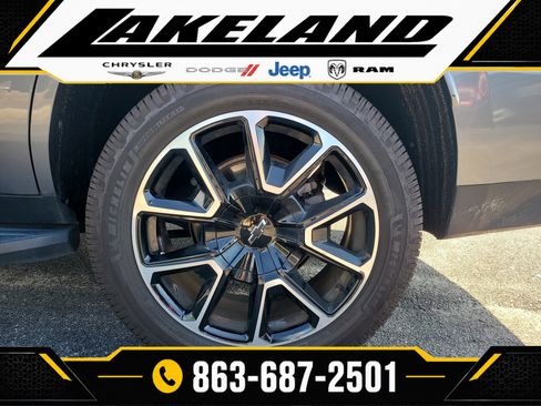 Used 2022 Chevrolet Tahoe RST w/ Luxury Package RWD image 8