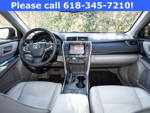 Used 2017 Toyota Camry XLE image 24
