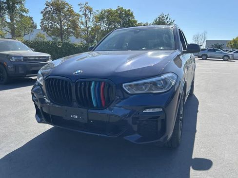 Used 2021 BMW X5 M50i w/ Executive Package image 5