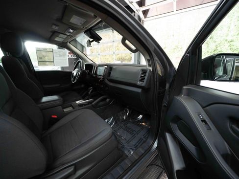 Used 2022 Nissan Frontier S AWD/4WD image 24