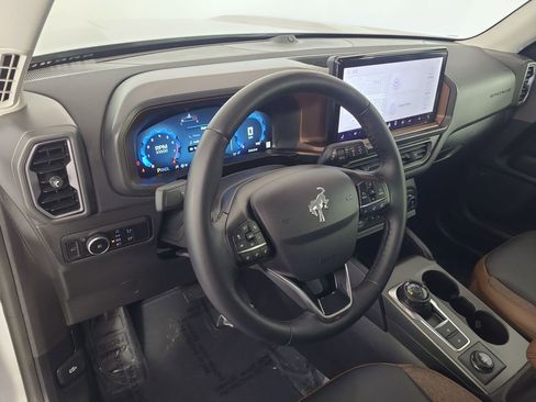 Used 2025 Ford Bronco Sport Outer Banks w/ Outer Banks Tech Package+ image 14