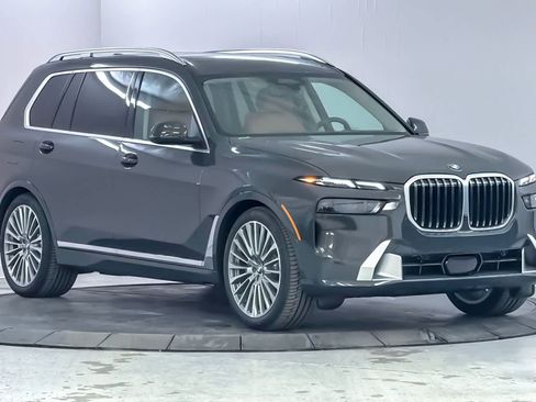 New 2026 BMW X7 xDrive40i AWD/4WD image 9
