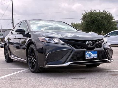 Used 2024 Toyota Camry XSE FWD image 10