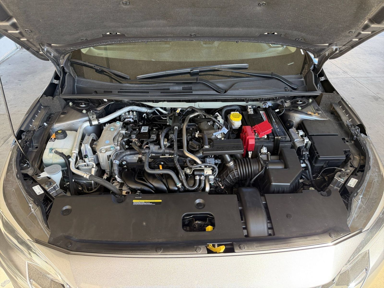 Used 2025 Nissan Sentra SV FWD image 30