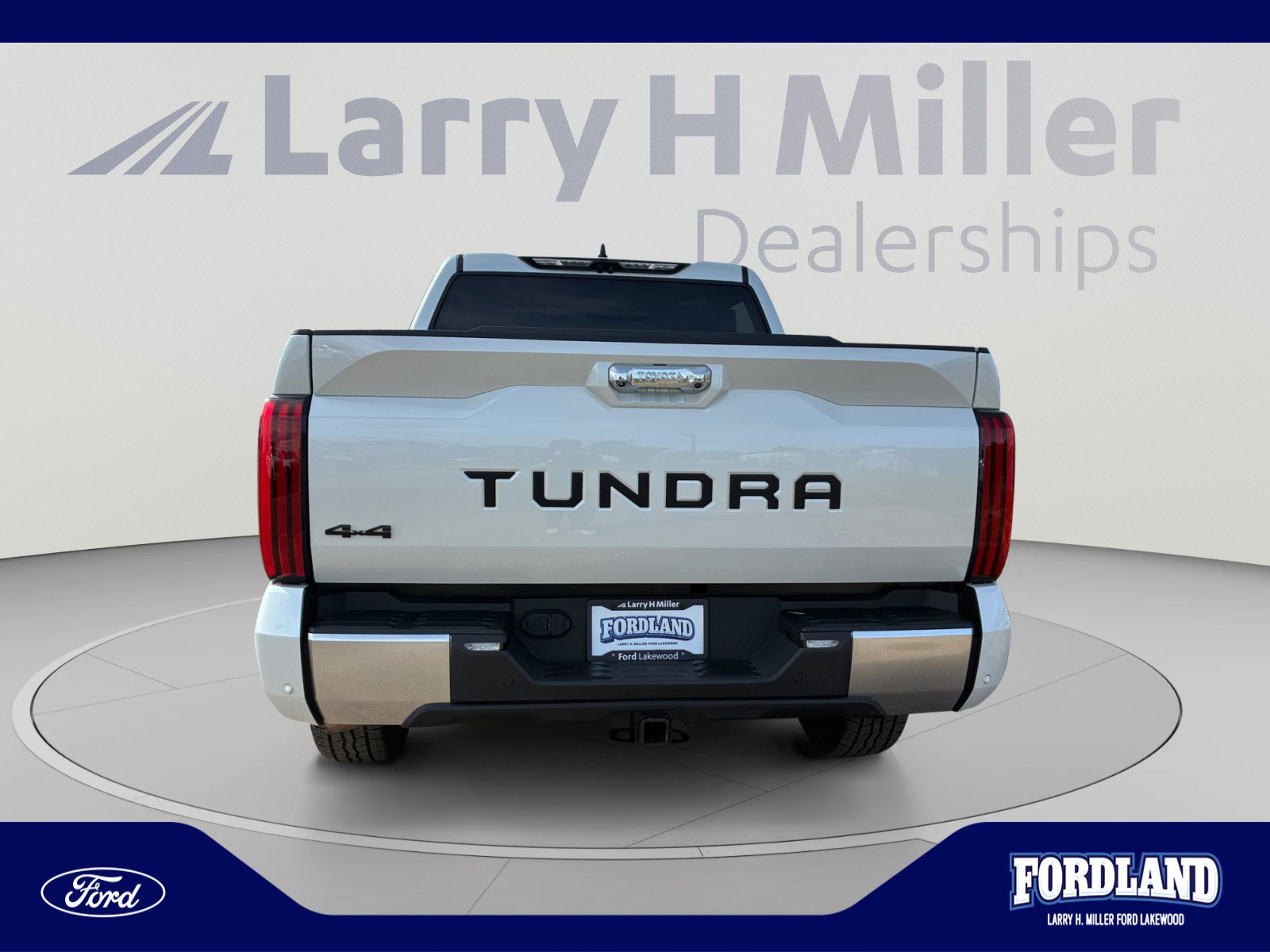 Used 2023 Toyota Tundra Limited w/ TRD Off-Road Package AWD/4WD image 4