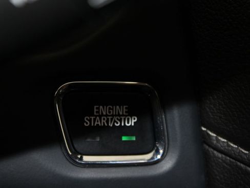 Used 2022 GMC Acadia SLE w/ Driver Convenience Package image 28