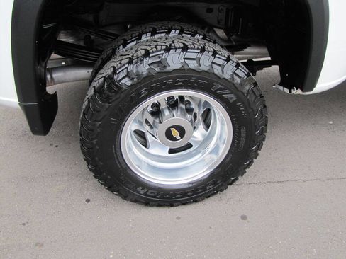 Used 2022 Chevrolet Silverado 3500 LTZ w/ LTZ Convenience Package image 32