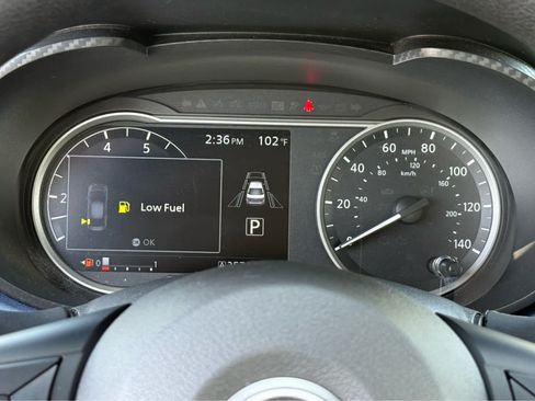 Used 2025 Nissan Versa SV w/ Trunk Package FWD image 32