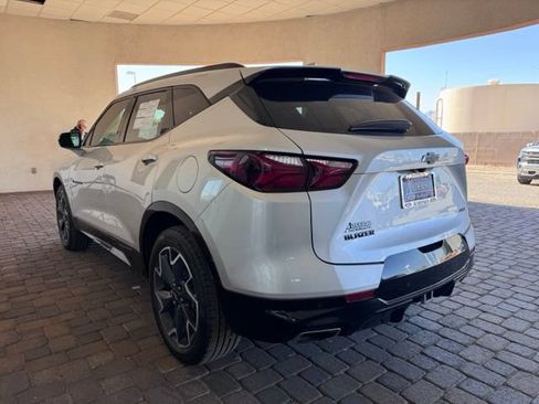 Used 2021 Chevrolet Blazer RS w/ Enhanced Convenience Package FWD image 3