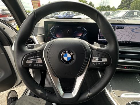 Used 2024 BMW X5 xDrive40i w/ Premium Package AWD/4WD image 19