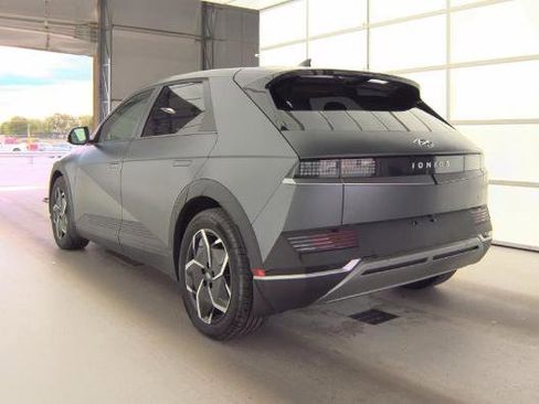 Used 2024 Hyundai Ioniq 5 SEL AWD/4WD image 4