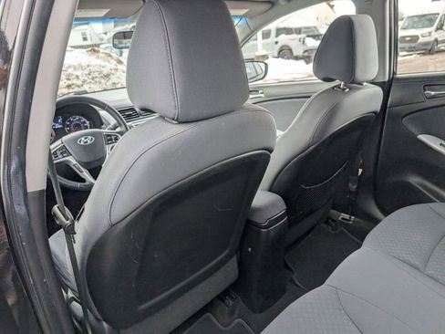 Used 2013 Hyundai Accent SE image 37