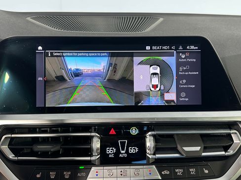 Used 2023 BMW 430i Coupe w/ Premium Package image 26