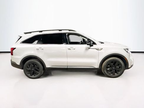 Used 2023 Kia Sorento S w/ Panoramic Sunroof Package AWD/4WD image 8
