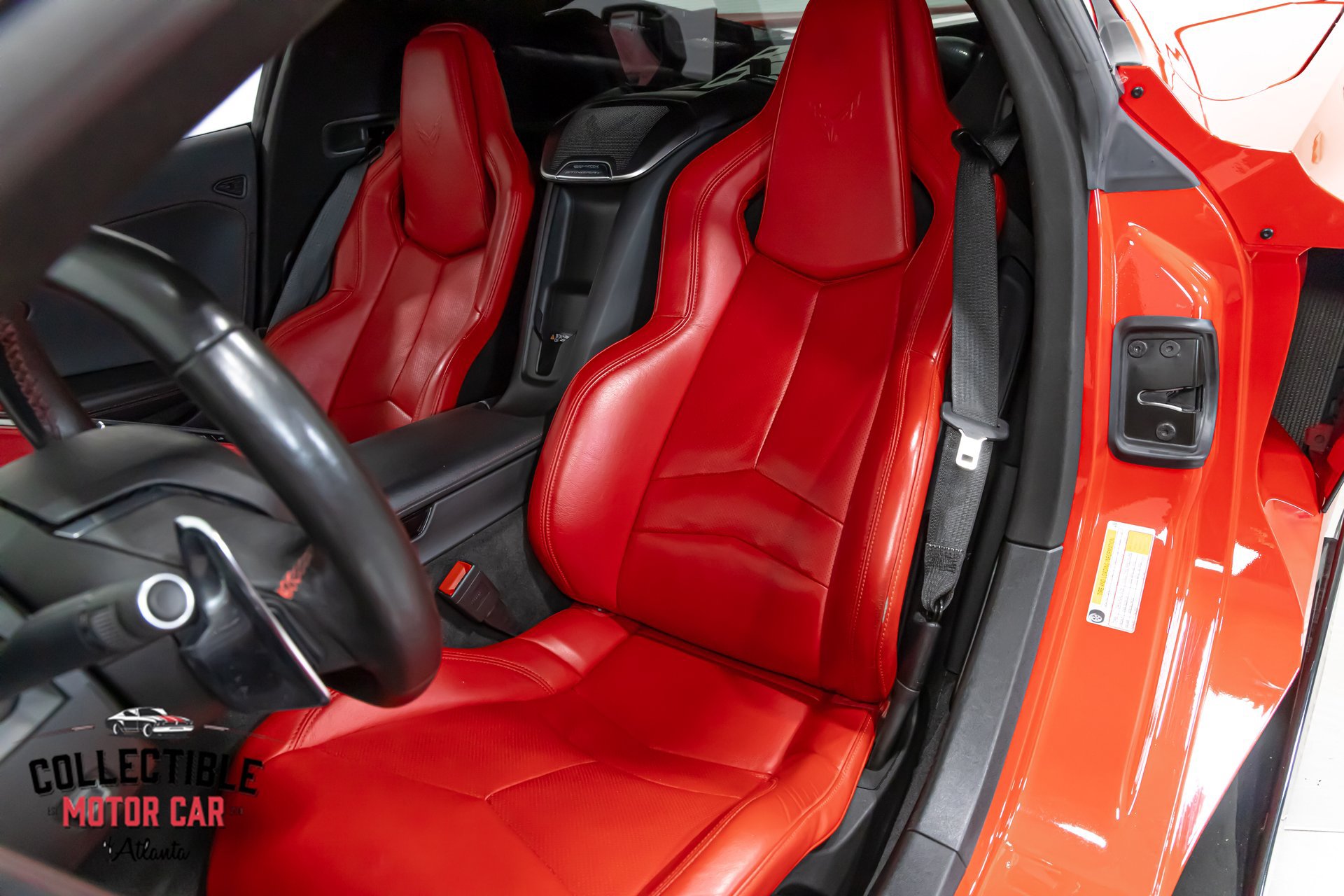Used 2020 Chevrolet Corvette Stingray Preferred Cpe w/ 2LT Preferred Equipment Group RWD image 4