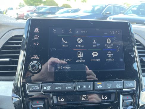 Certified 2024 Honda Odyssey Sport image 30