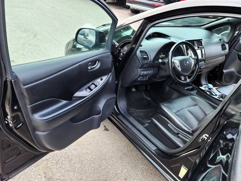 Used 2013 Nissan Leaf SL FWD image 24