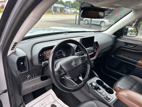 Used 2021 Ford Bronco Sport Outer Banks image 12