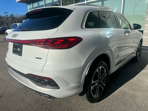 Certified 2025 Audi Q5 Premium image 5