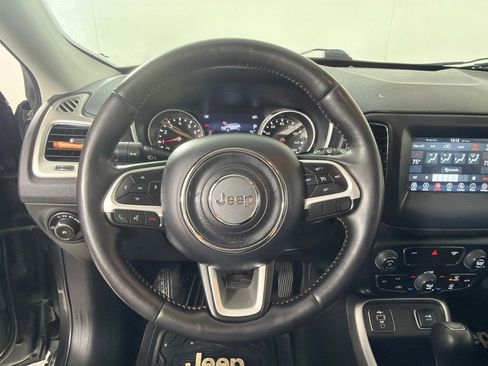 Used 2020 Jeep Compass Latitude w/ Popular Equipment Group FWD image 15