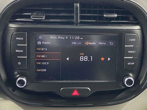 Used 2023 Kia Soul LX w/ LX Technology Package FWD image 27