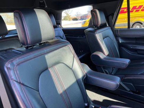 Certified 2022 Ford Expedition Limited image 32