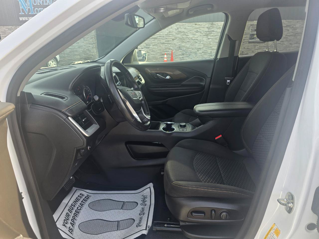 Used 2019 GMC Terrain SLE w/ Driver Convenience Package AWD/4WD image 12