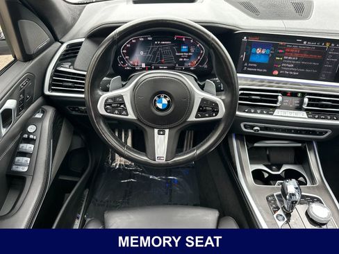 Used 2021 BMW X7 M50i AWD/4WD image 17