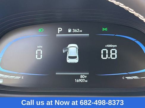 Used 2025 Hyundai Venue Limited image 32