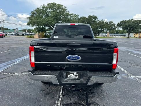Used 2018 Ford F250 XL w/ STX Appearance Package AWD/4WD image 7