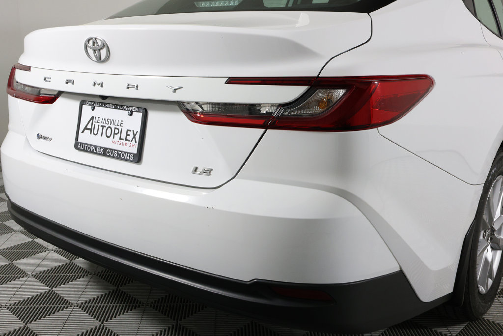 Used 2026 Toyota Camry LE w/ Convenience Package FWD image 41