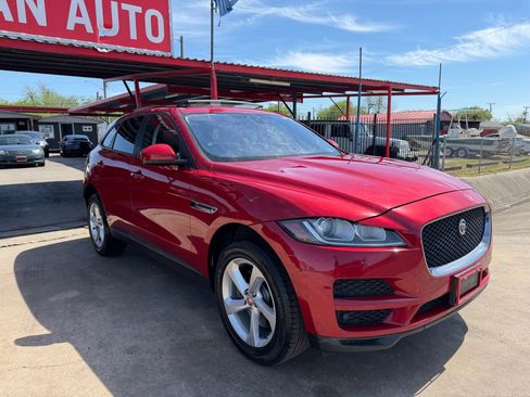 Used 2017 Jaguar F-PACE Premium image 24